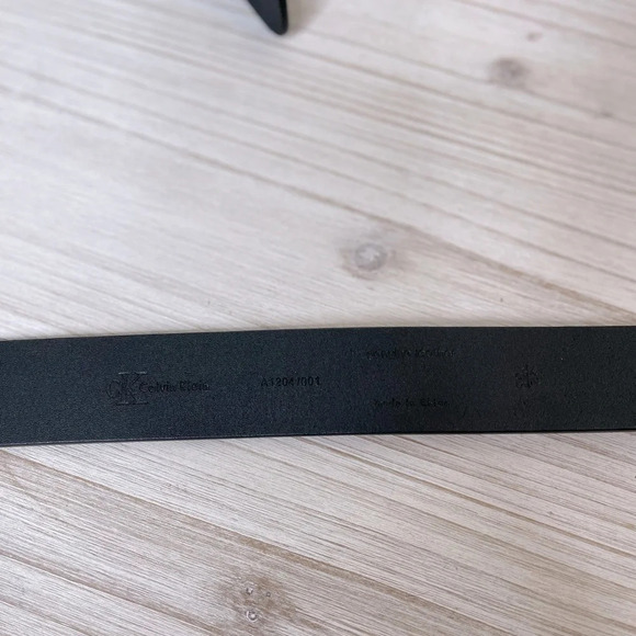 Calvin Klein Men’s Smooth Harness Buckle Belt Size 48 - Picture 8 of 8